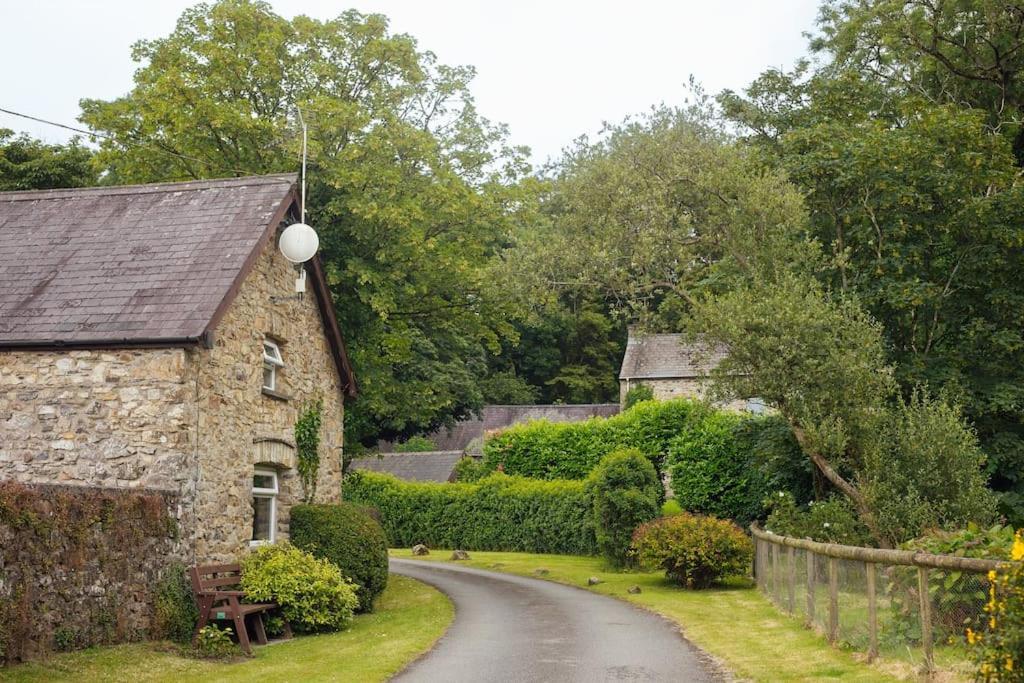 Barn Cottage - Family-Friendly Cottage With Heated Indoor Pool Haverfordwest Exteriör bild