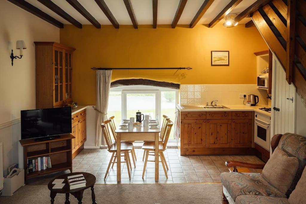 Barn Cottage - Family-Friendly Cottage With Heated Indoor Pool Haverfordwest Exteriör bild